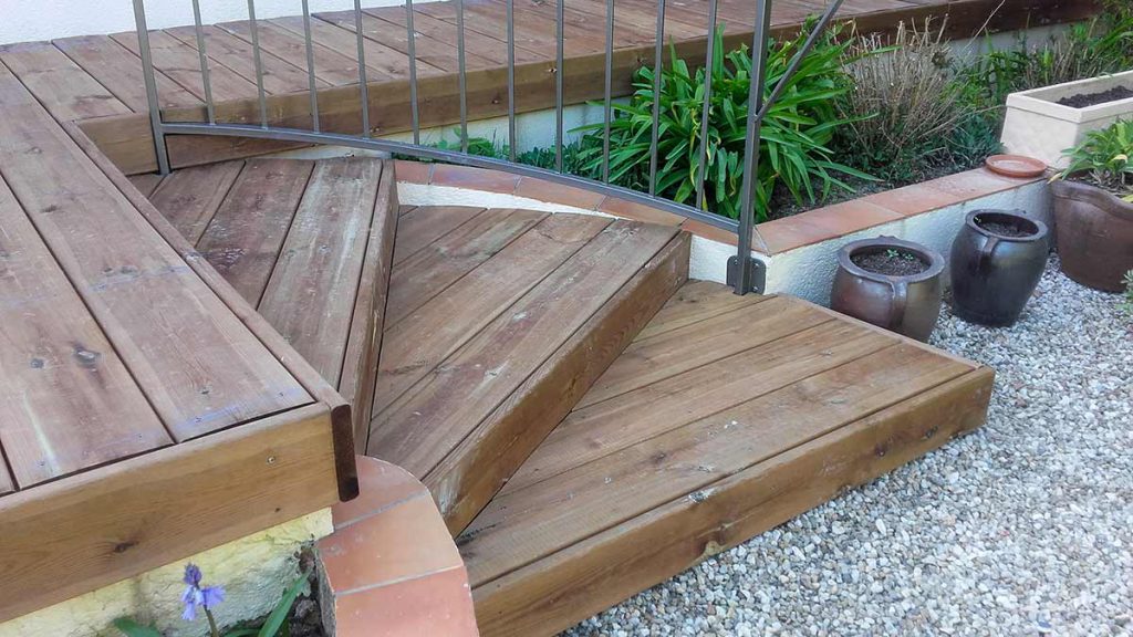 cote-et-jardins-paysagiste-pornic-acces-terrasse-marches-en-bois-autoclave