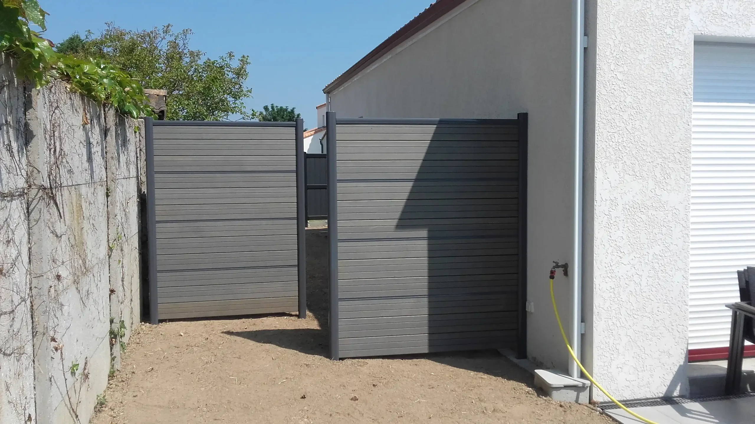 Brise-vue-en-Composite-La-Plaine-sur-Mer