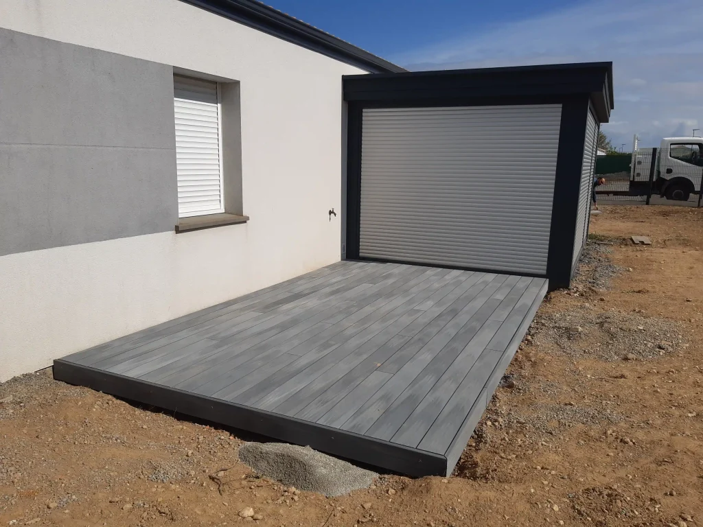 Terrasse-en-lames-composit-Pornic